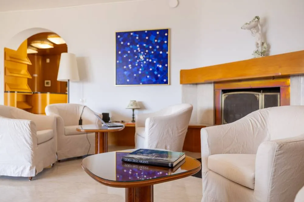 Hotel Royal gallery image #18