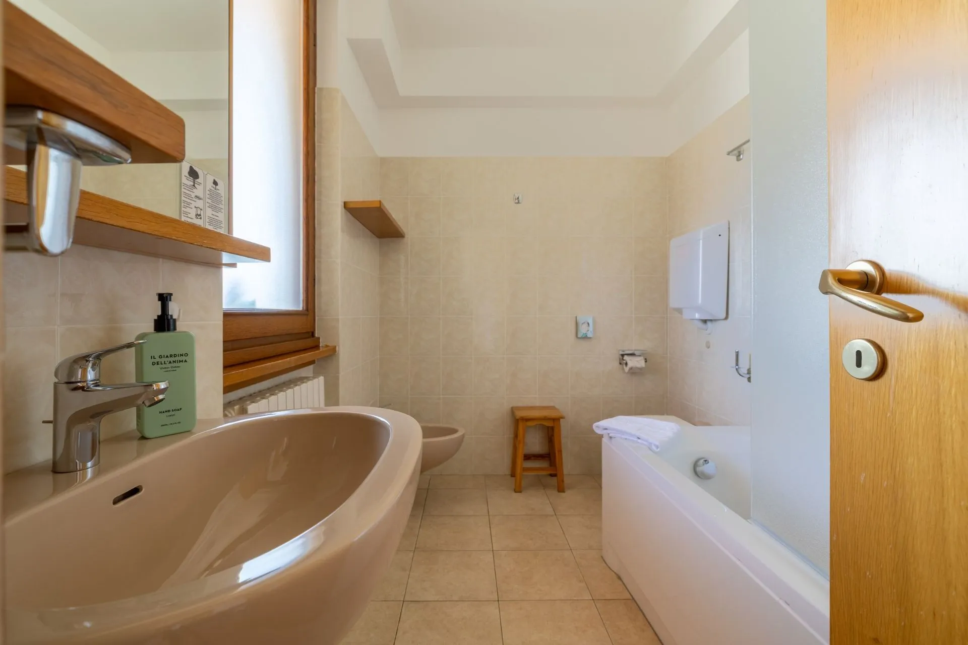 Double or Twin Room with Lake View