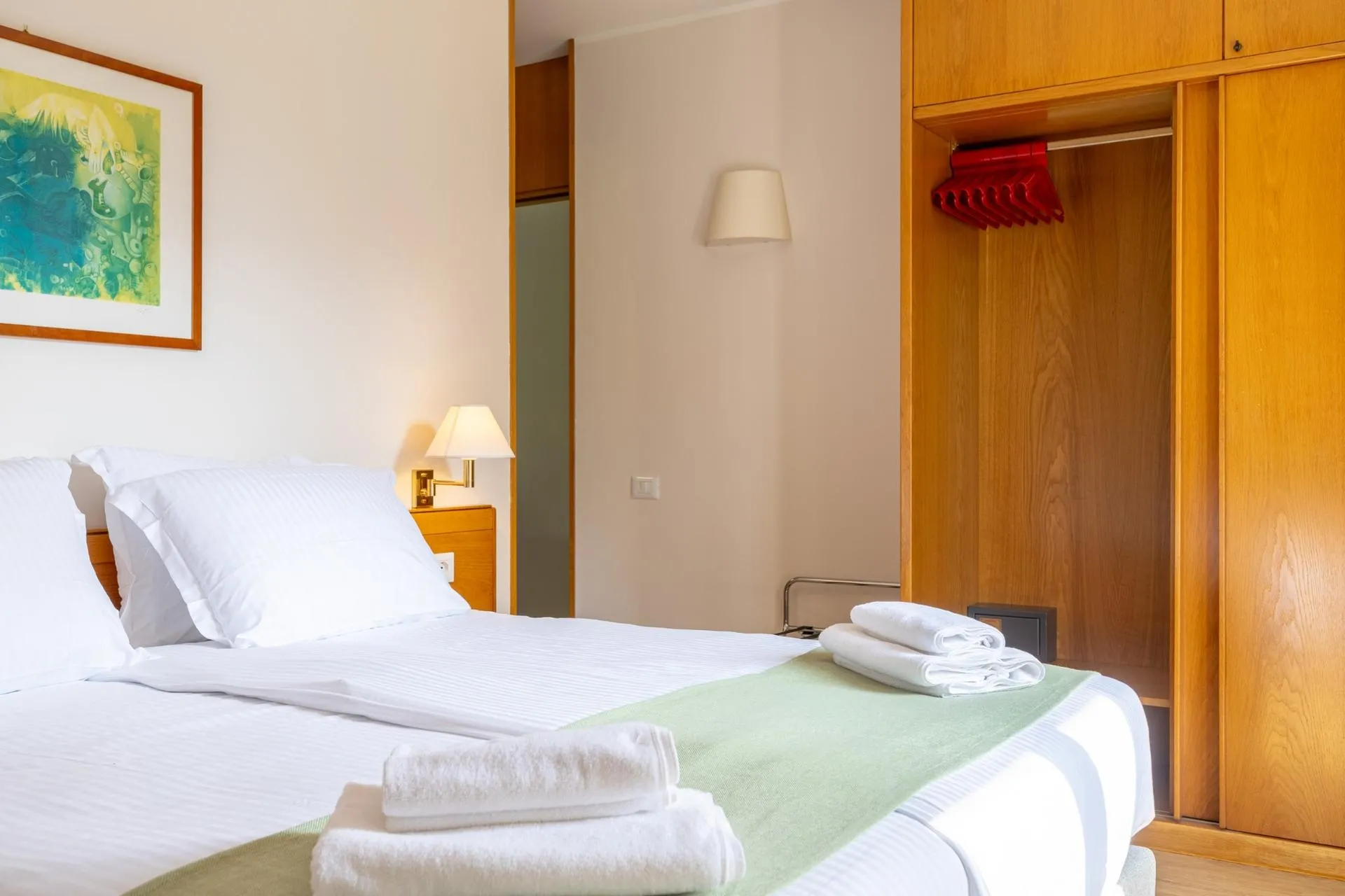 Hotel Royal Triple Rooms image #1