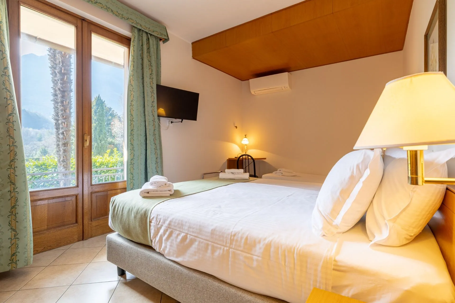 Triple Room with Garden View